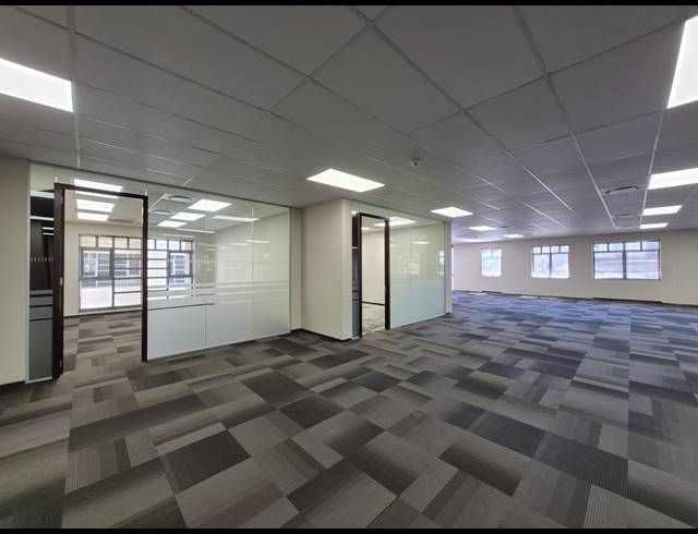 1,012M² OFFICE TO LET IN ILLOVO